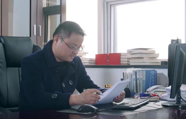 百捷管理者：強者無(wú)畏 筑夢(mèng)初...